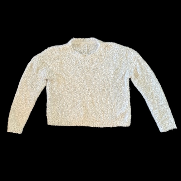 Cozy Cloud White Sweater - Picture 3 of 8